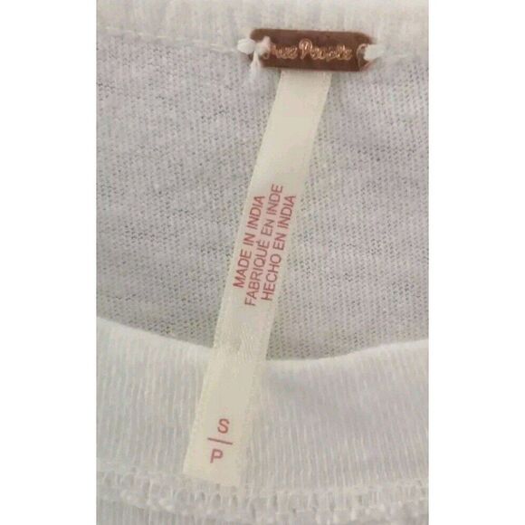 Free People Oversized White Blouse Size S/P Asymmetric 100% Cotton - Picture 3 of 12